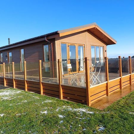 Luxury Family Beechwood Lodge With Hot Tub Lochwinnoch Exterior photo
